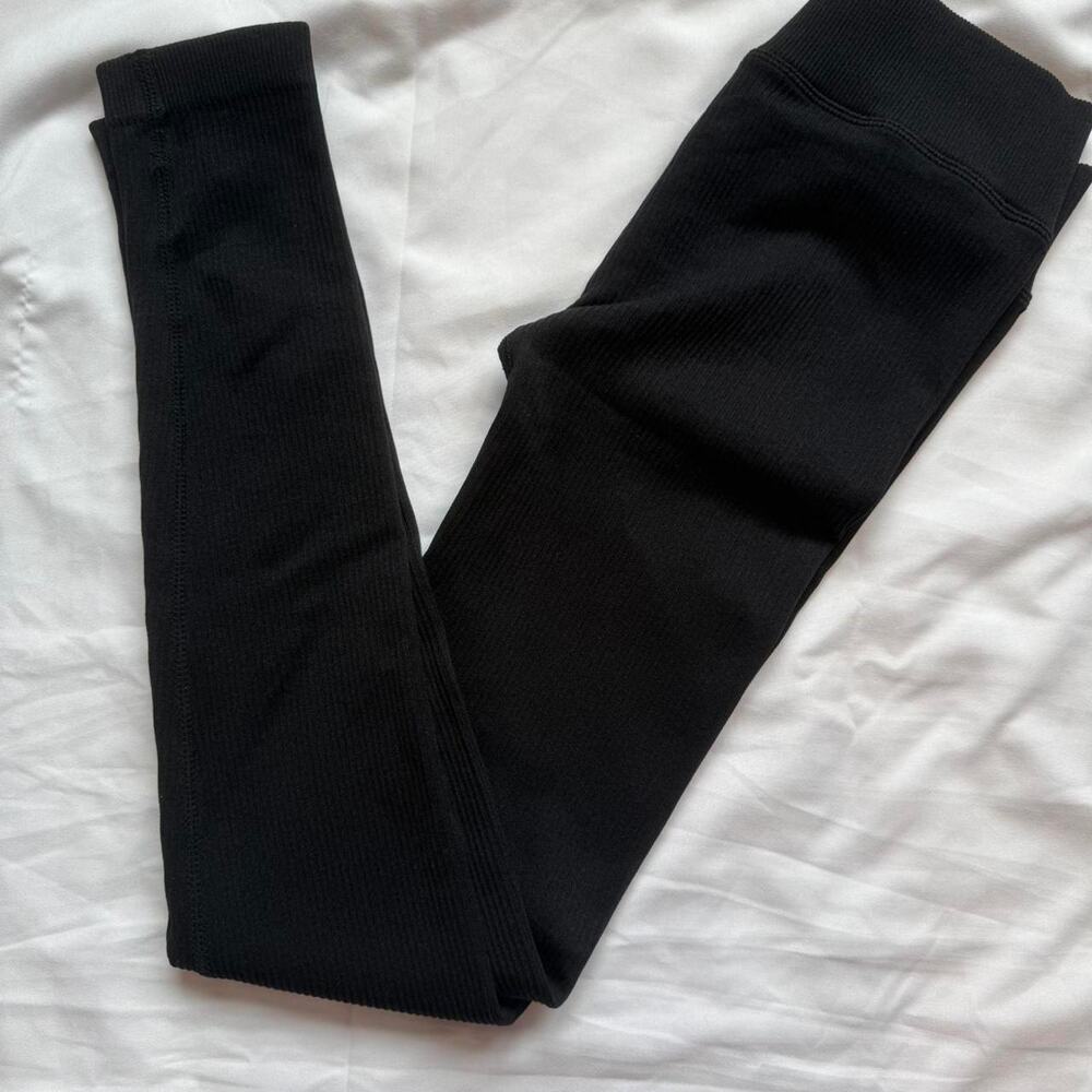 Bo+Tee Black Ribbed Leggings